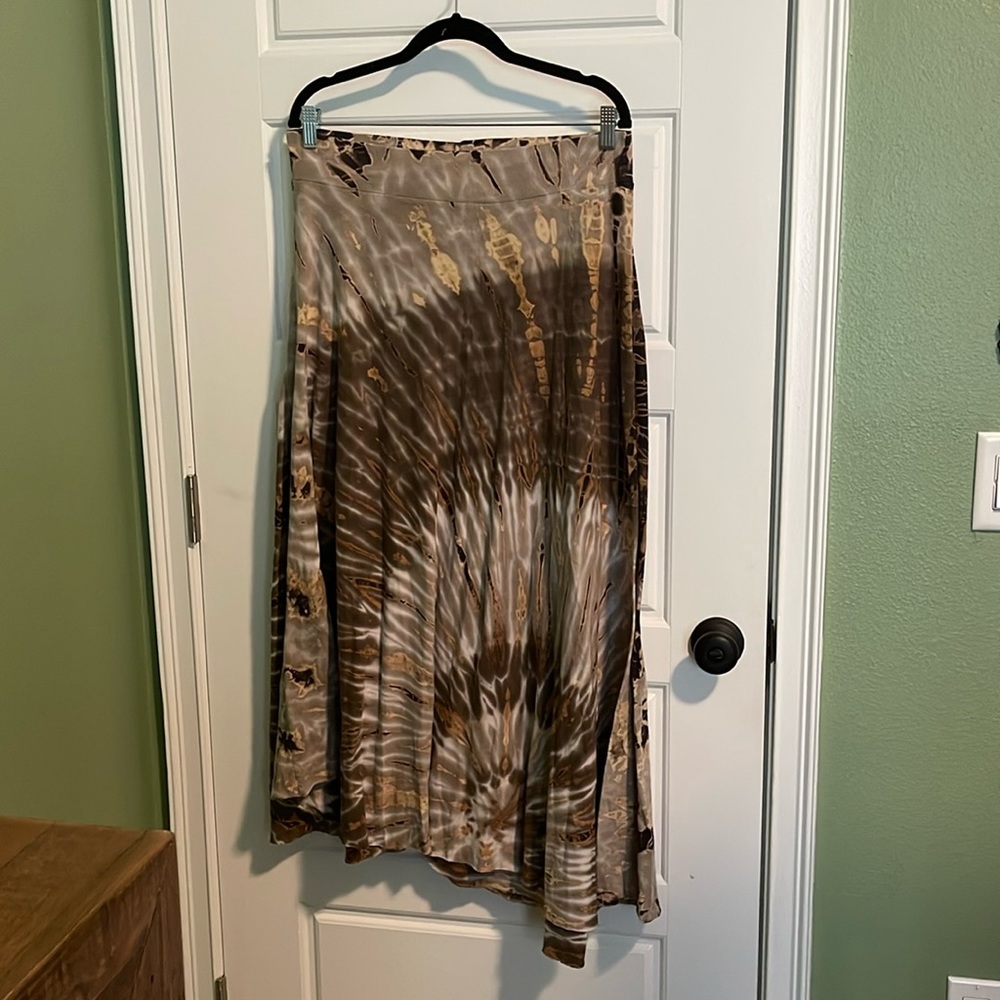 Tryst maxi skirt